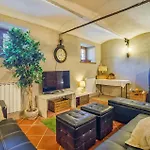 Three-bedroom In Cn Holiday home *