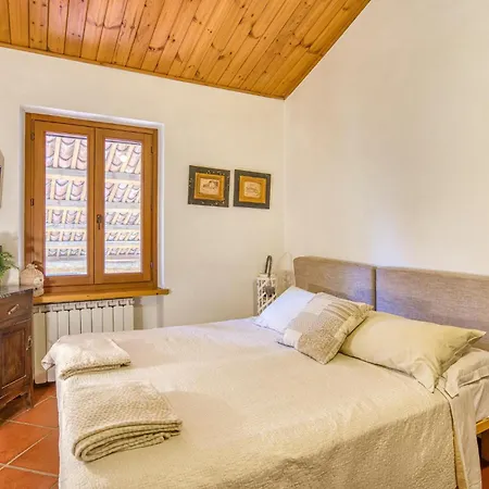 Дом отдыха 3 Bedroom Beautiful In Cn Бене-Ваджиенна