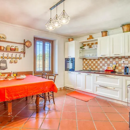Three-bedroom In Cn