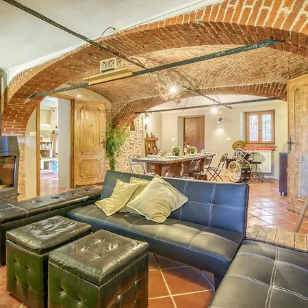 Three-bedroom In Cn Feriehus Bene Vagienna