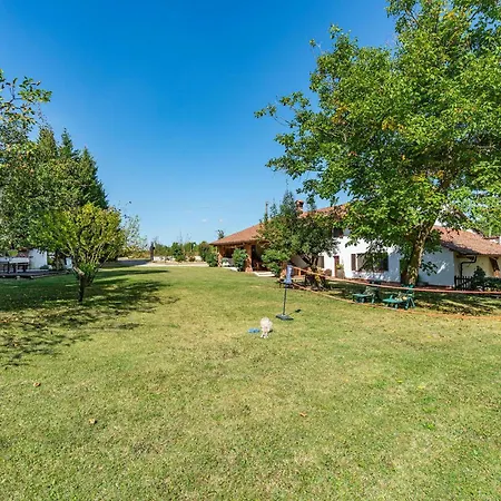 Three-bedroom In Cn Σπίτι διακοπών *