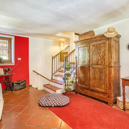3 Bedroom Beautiful In Cn * Бене-Ваджиенна